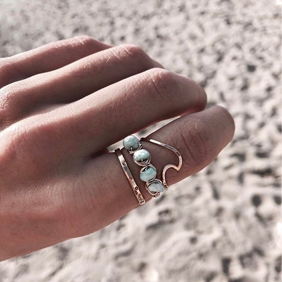 Silver Trendy Minimalist Wave Ring - Picture 3 of 5